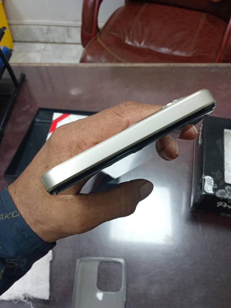 Realme Note 70 1