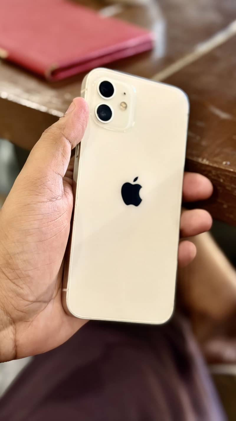 Apple iPhone 12 0