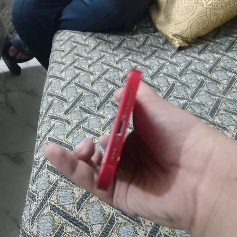 Apple iPhone 12 7