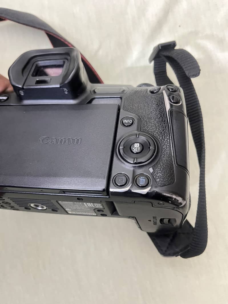 Cannon Eos R 10