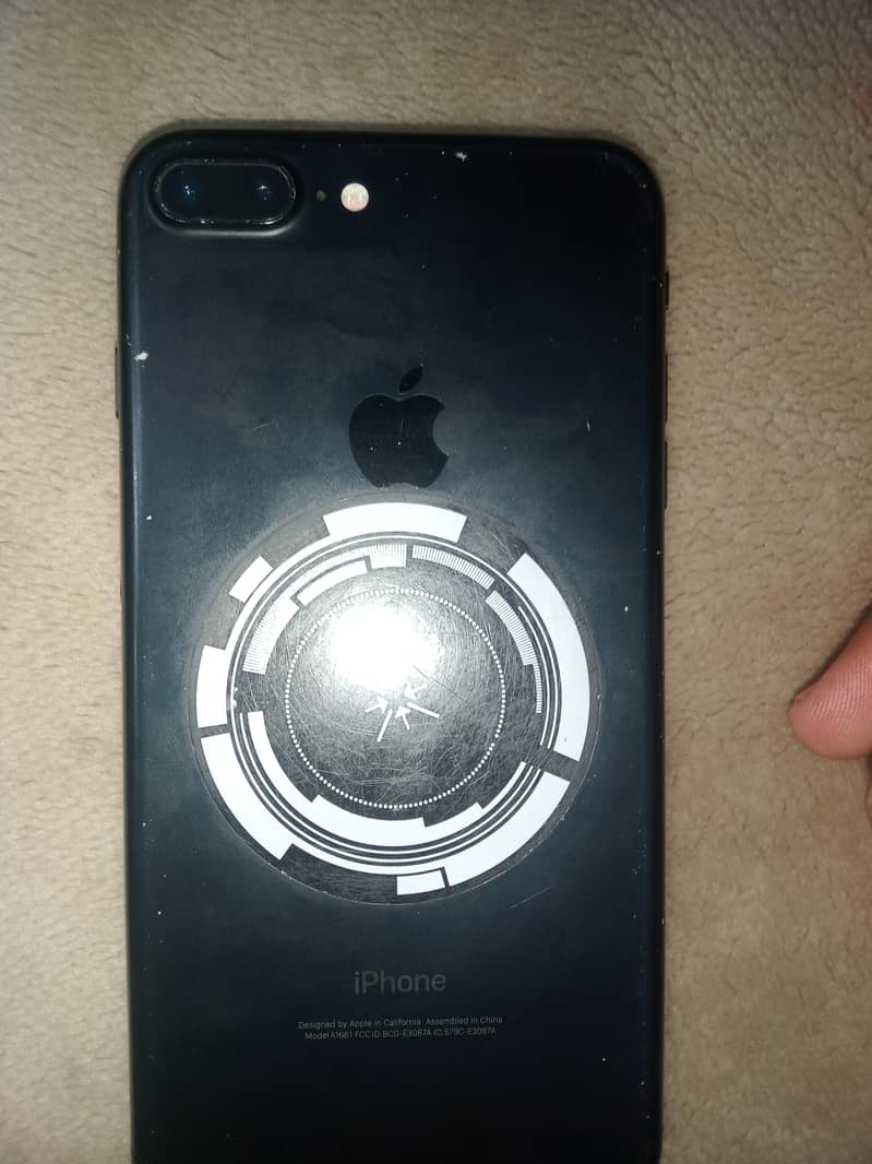 Apple iPhone 7 Plus 2