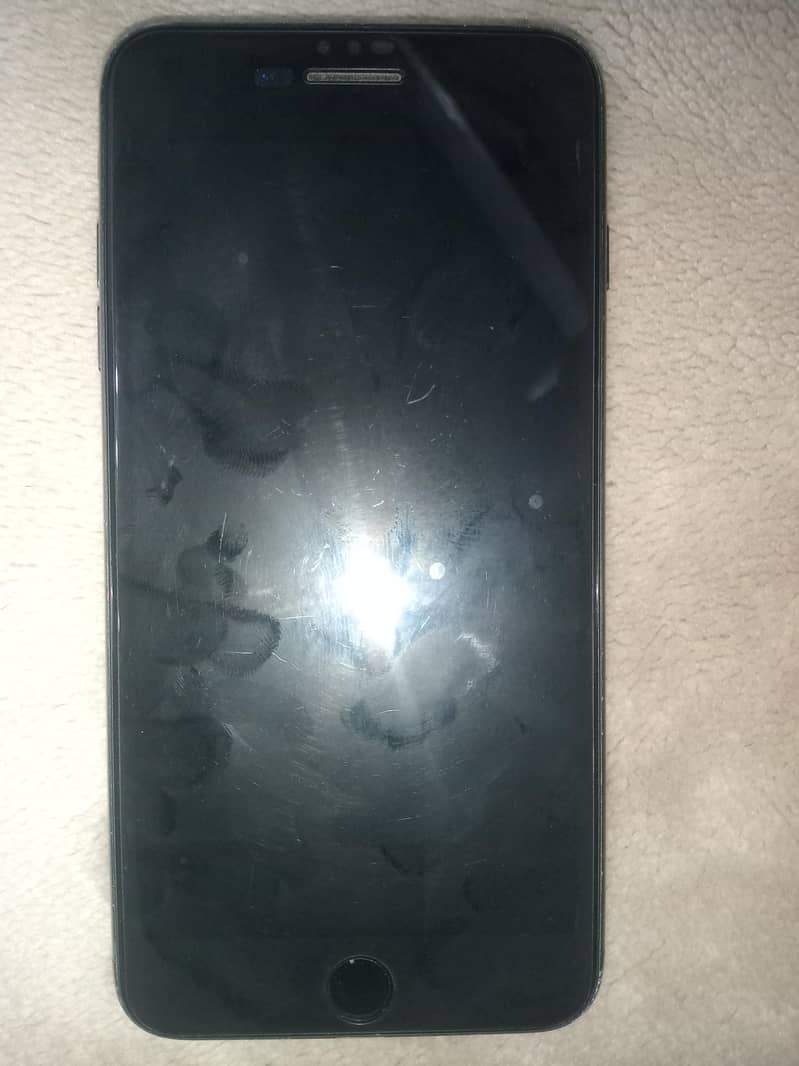 Apple iPhone 7 Plus 3