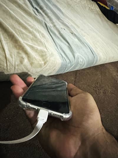 Apple iPhone SE