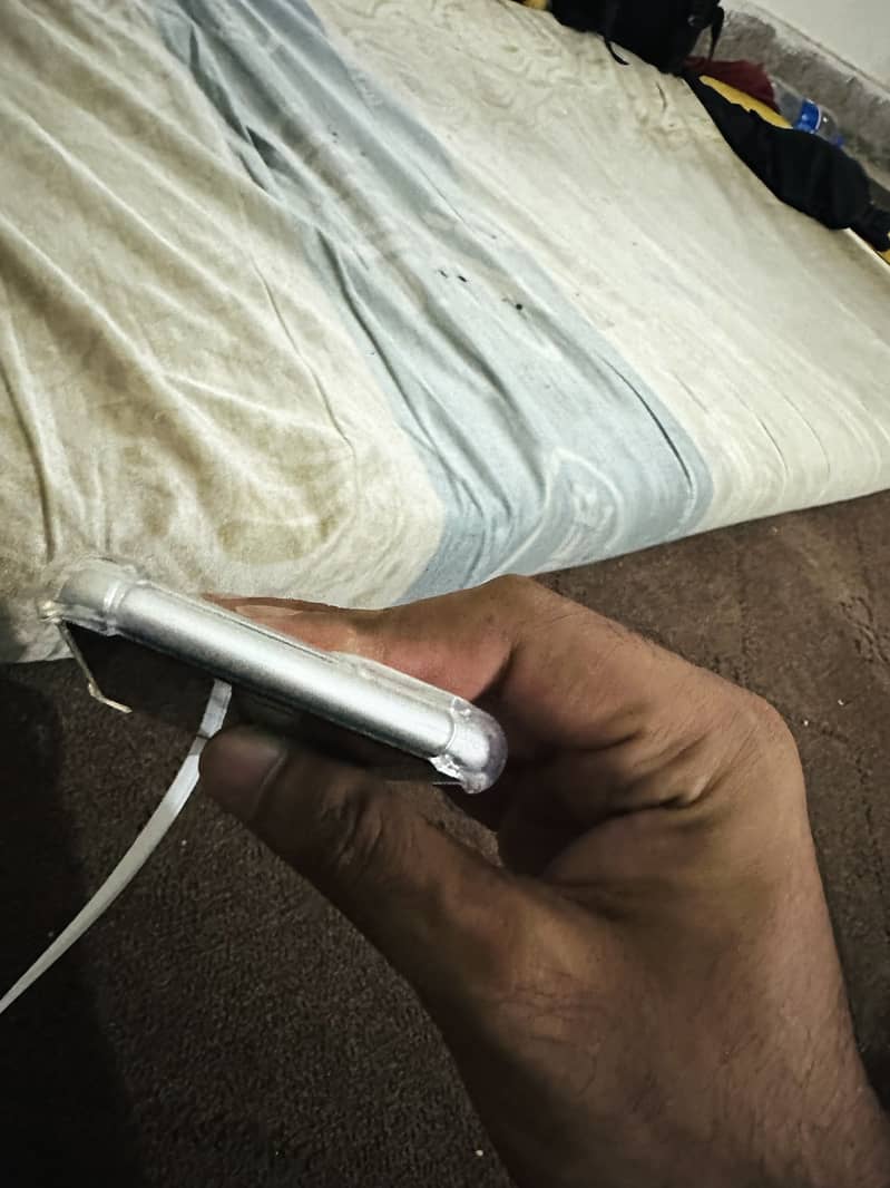 Apple iPhone SE 3