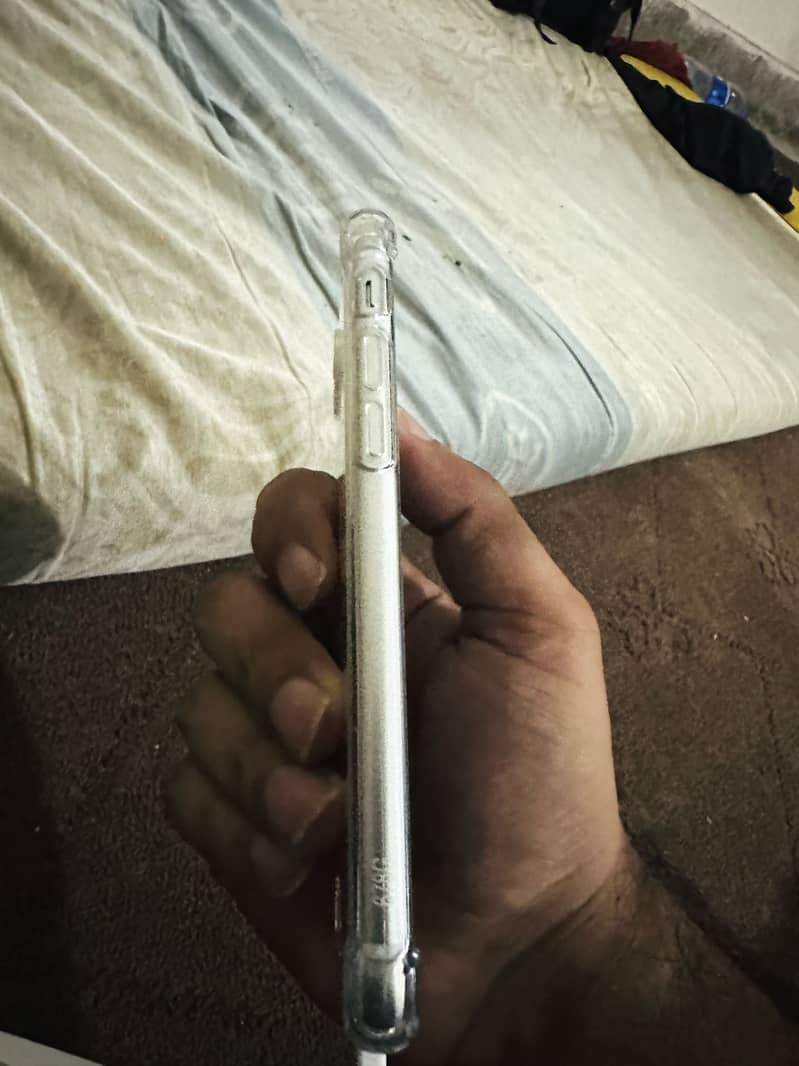 Apple iPhone SE 4