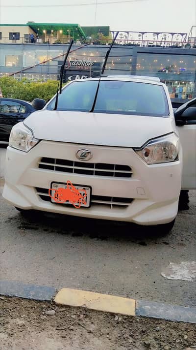 Daihatsu mira 2018  10/10 family use car