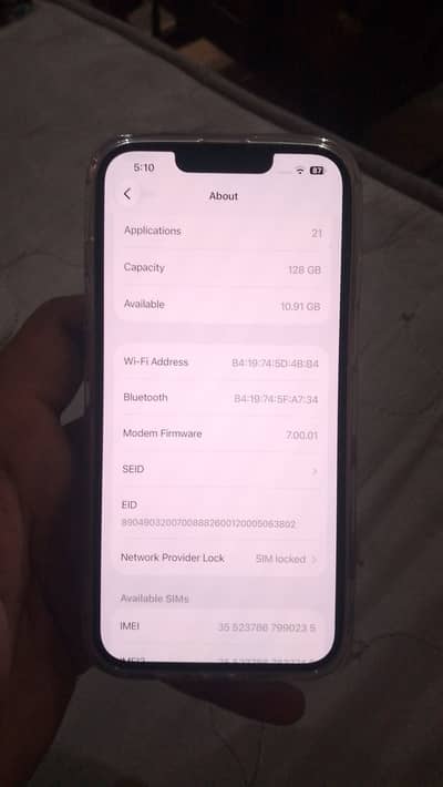 Apple iPhone 13