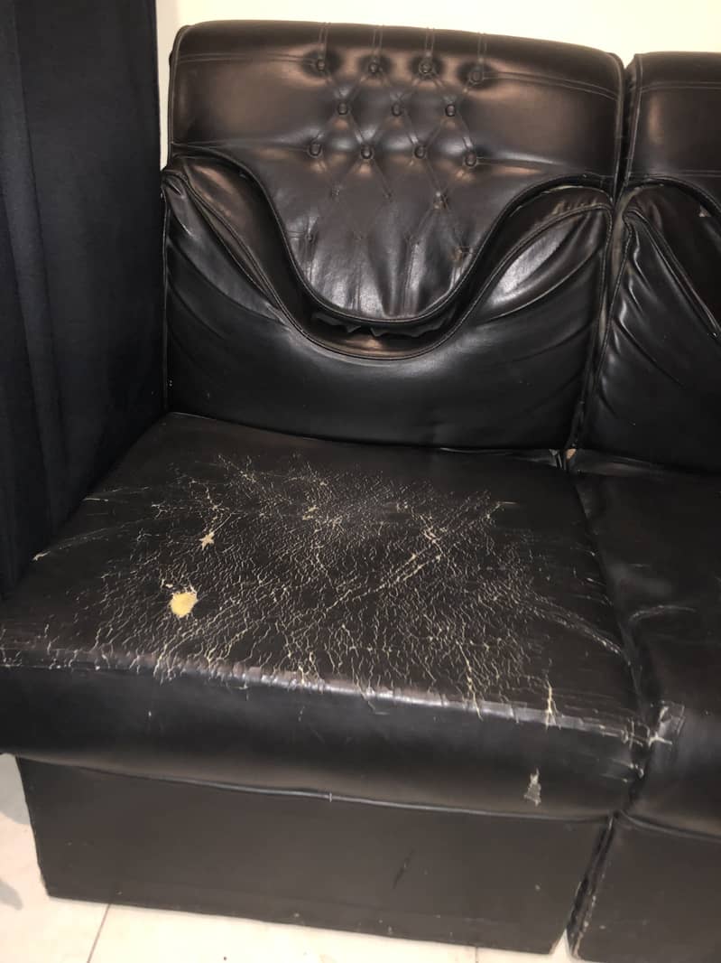 2 Single Sofa 3