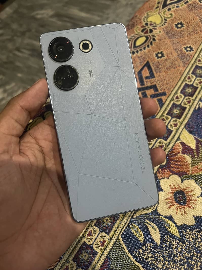 Tecno CAMON 20 4