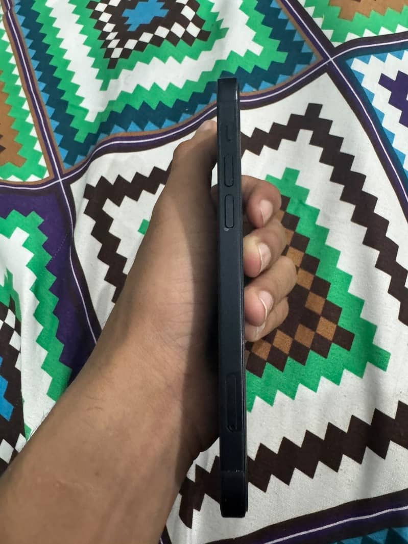 Apple iPhone 12 2