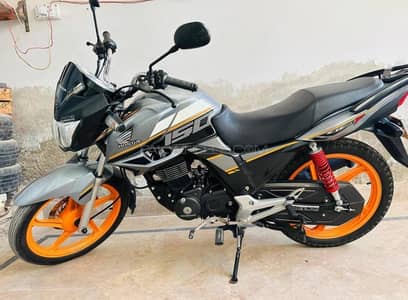 Honda CB150F Total Genuine
