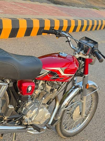 CG 125 Black 2024 Mint condition