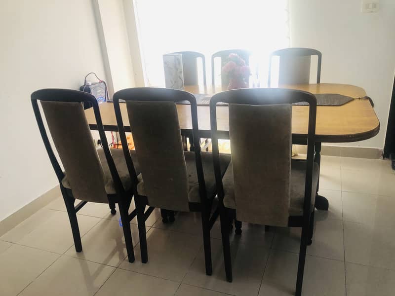 Dining table six seater 1
