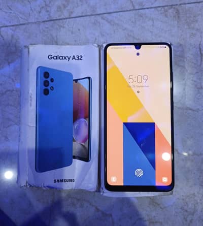 Samsung A32 128/6GB Ram With box and charger for sale