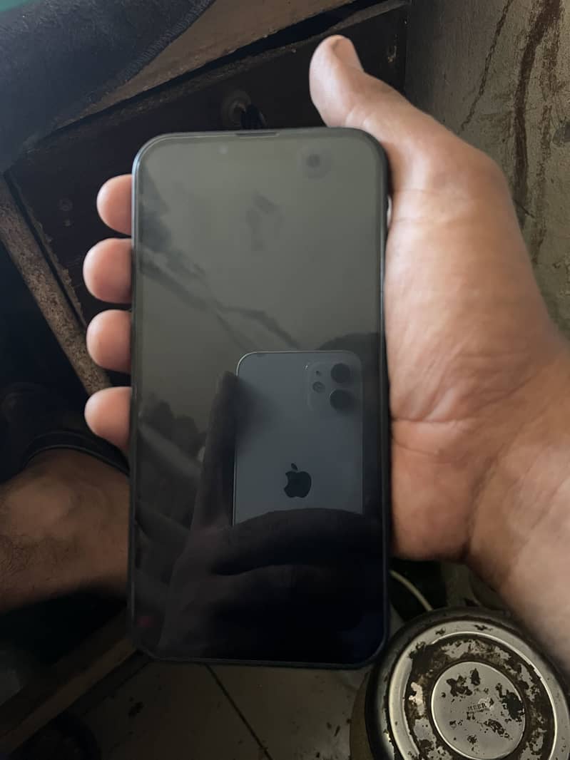 Apple iPhone 13 7