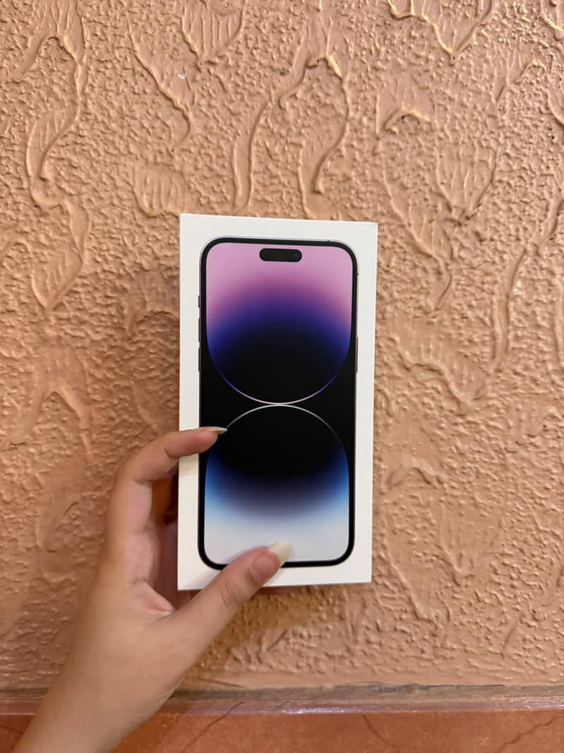 Apple iPhone 14 Pro Max 0