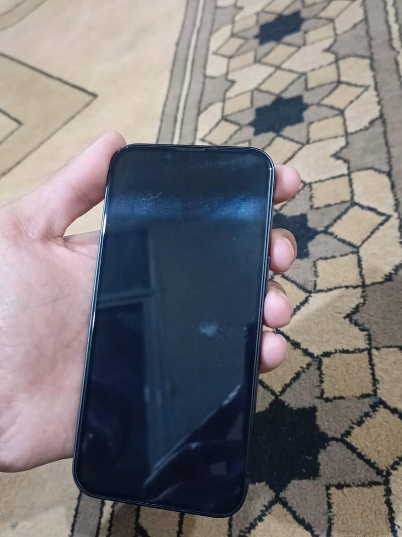 Apple iPhone 13 1