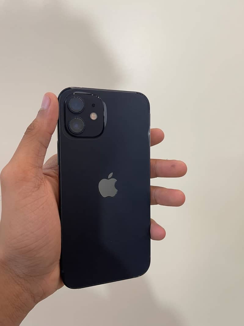 Apple iPhone 12 2