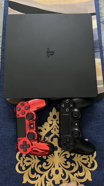 PLAY STATION 4 FOR SALE