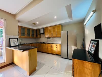 Fully Furnished Upper Portion For Foreigners And Diplomats