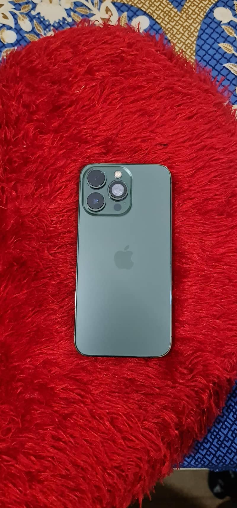 Apple iPhone 13 Pro 0