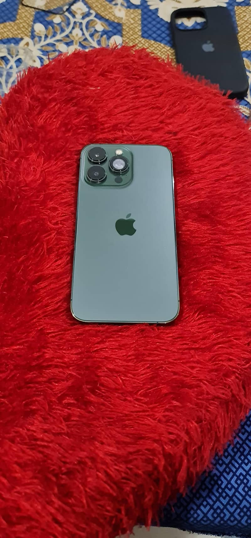 Apple iPhone 13 Pro 1