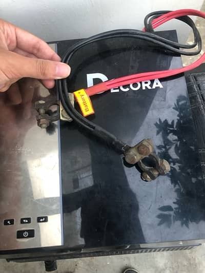 Decora ups for sale excellent condition achi offer Do or ly jao