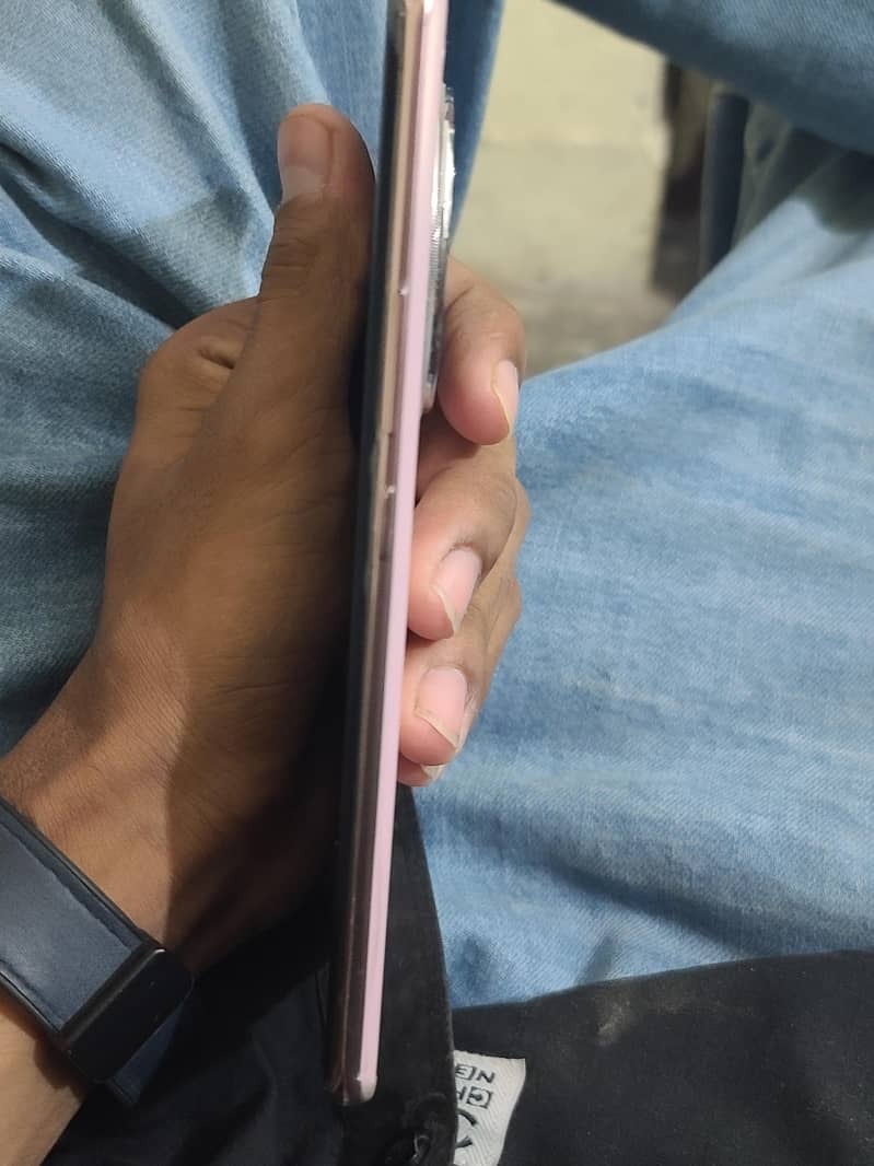Infinix Zero 40 4
