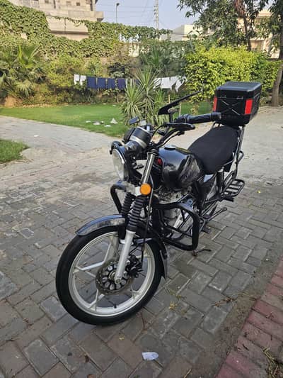 Suzuki GS 150 SE