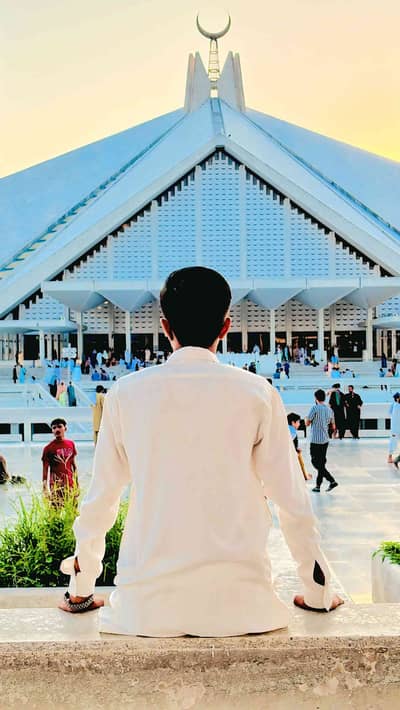 Saqlain Abbasi 