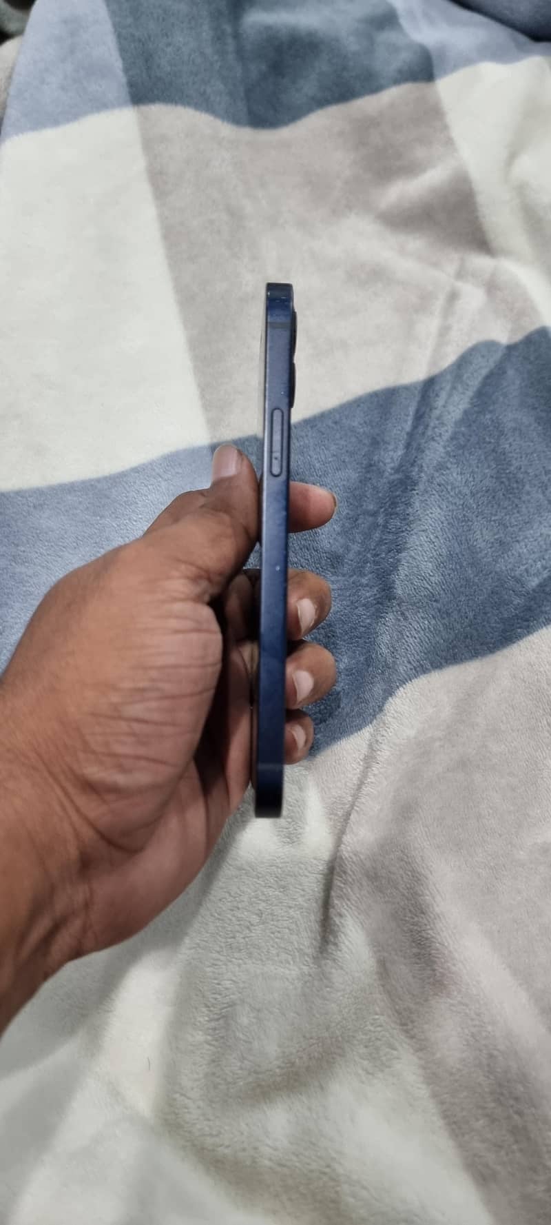 Apple iPhone 12 2