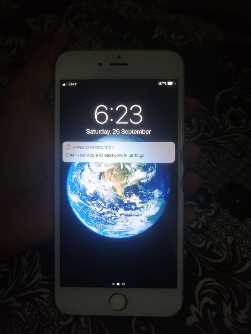 Apple iPhone 6 Plus 1