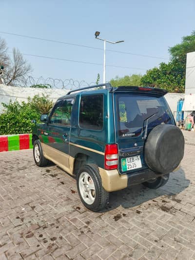 Mitsubishi Pajero Mini 2009