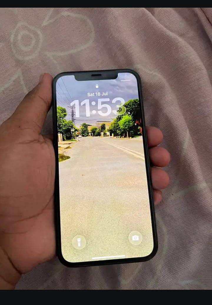 Apple iPhone 12 2
