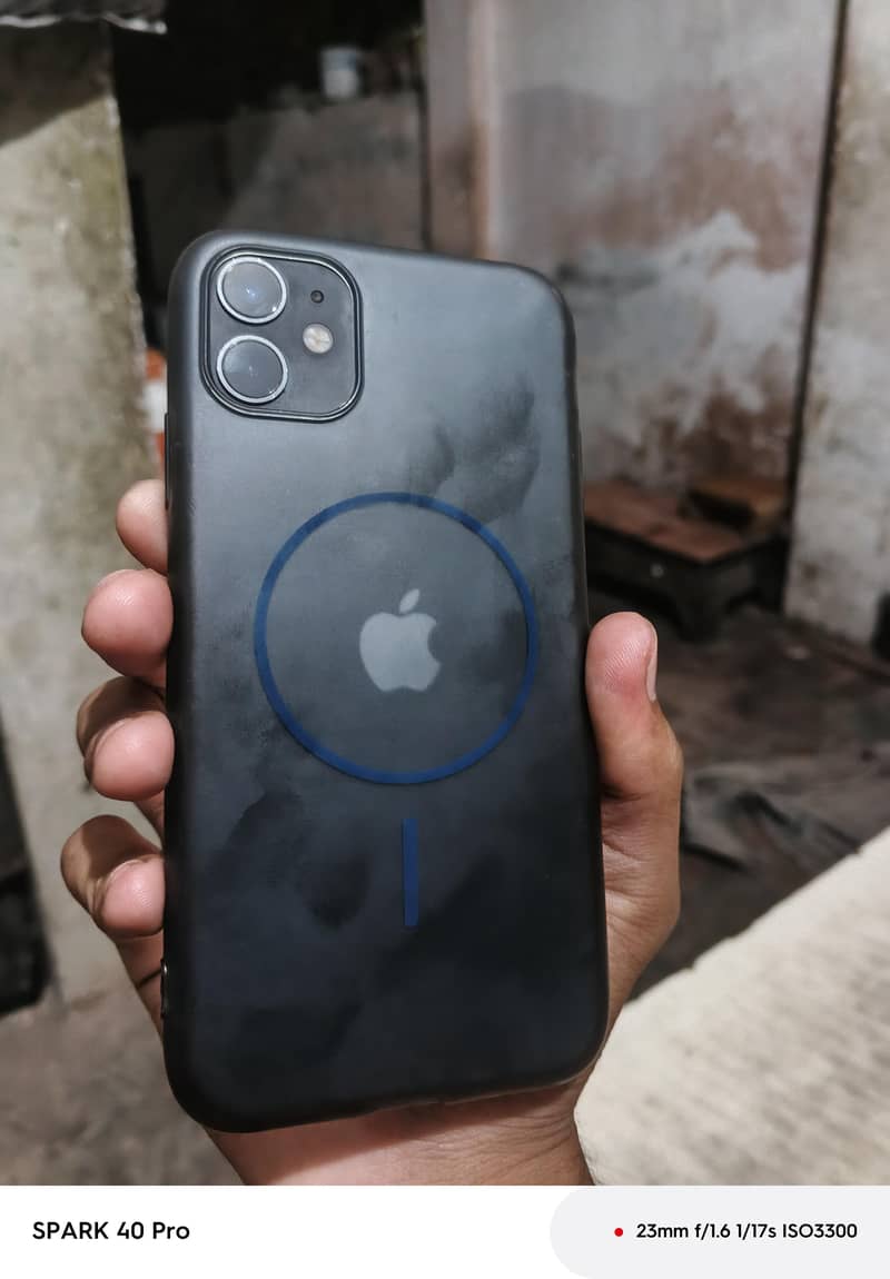 Apple iPhone 11 3