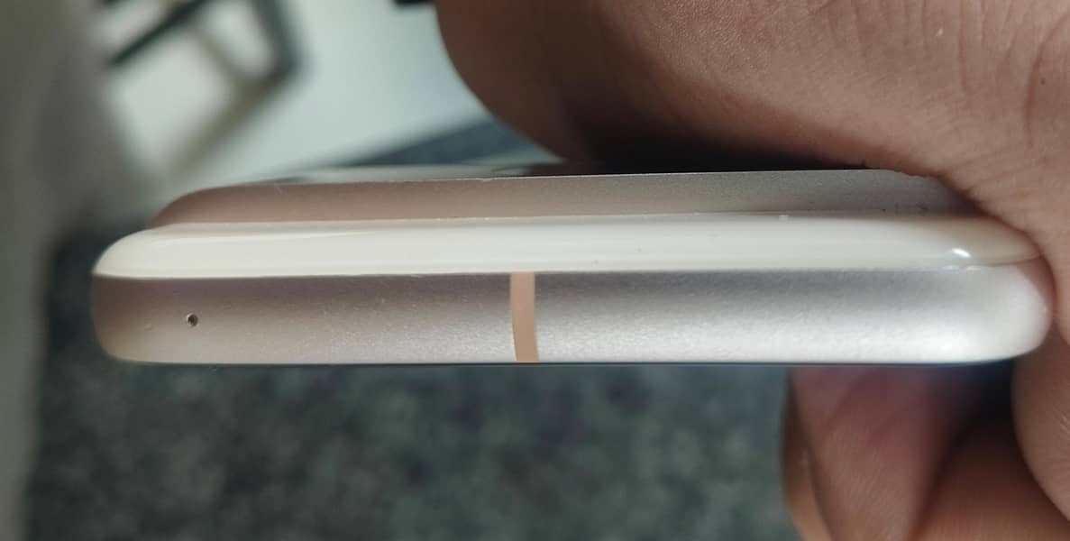 Google Pixel 8 5