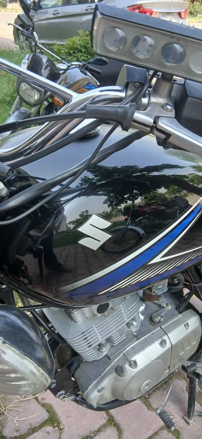 Suzuki GS 150 2014 all genuine condition urgent sale need cash