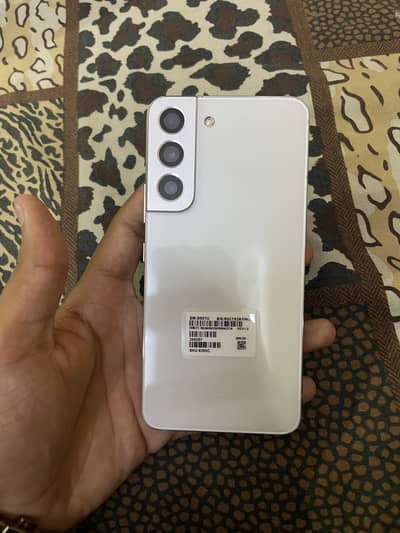 Samsung Mobile S22 pta approved 10/10 condition