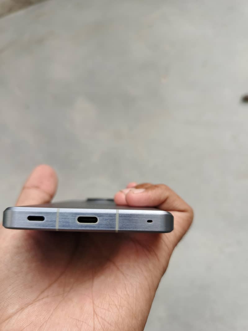 Sharp Aquos r7 3
