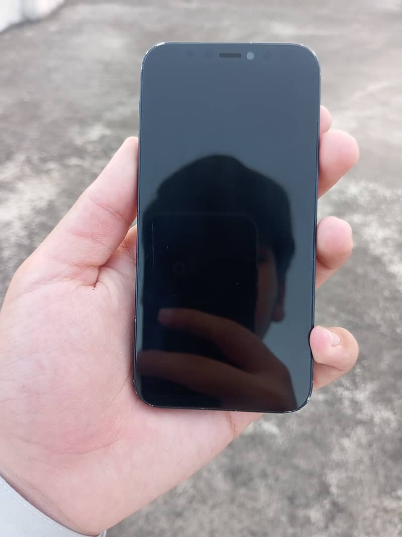 Apple iPhone 12 mini 3