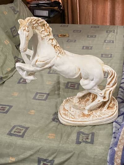 Horse home decor showpiece