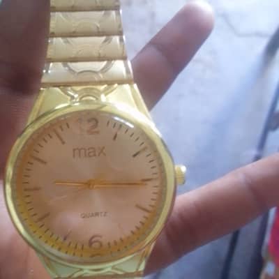 Saudia watch
