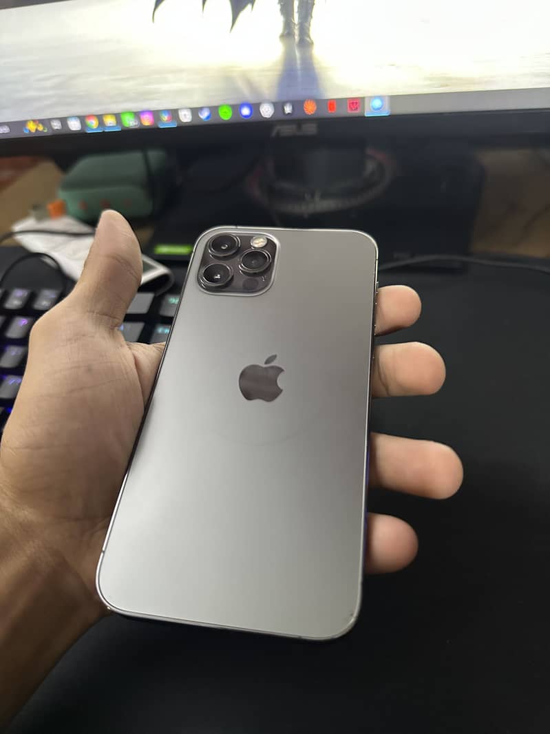 Apple iPhone 12 Pro 10