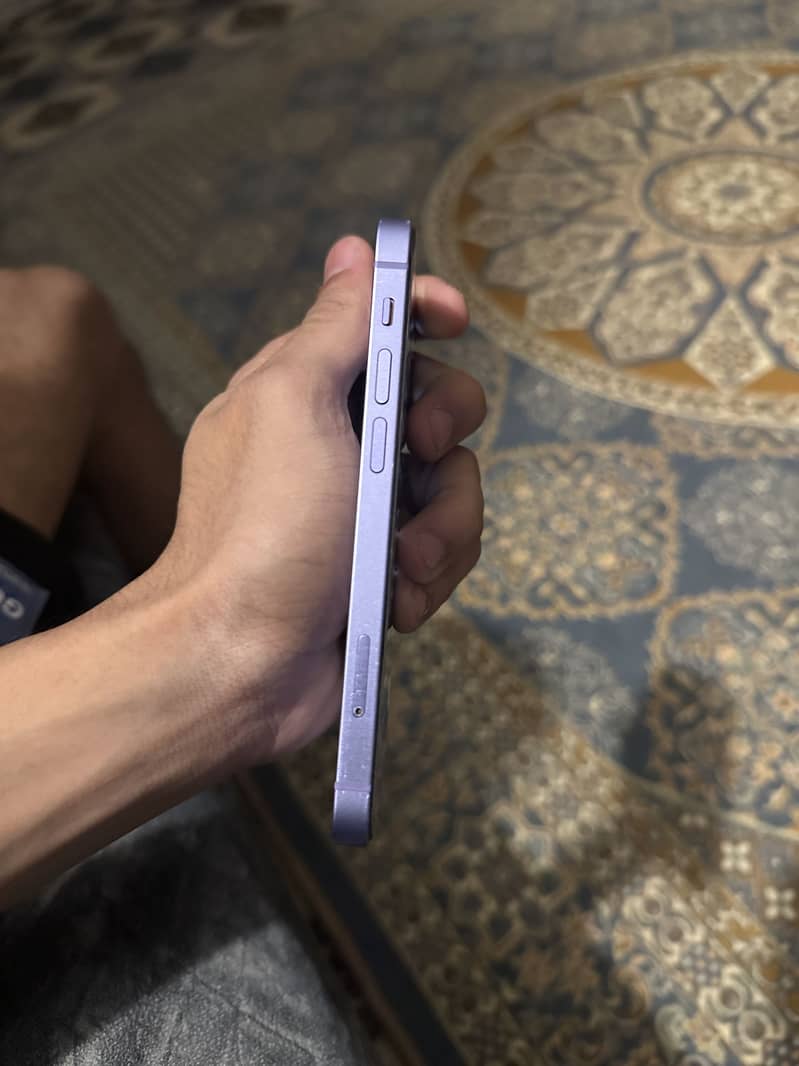 Apple iPhone 12 mini 9