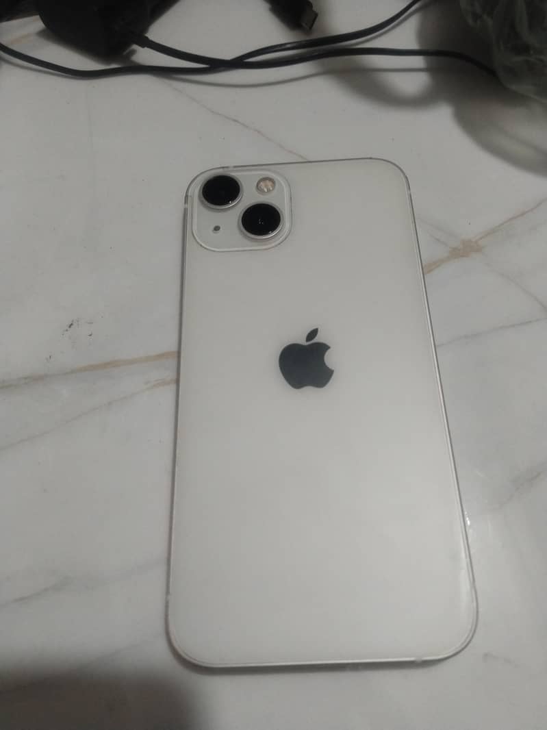 Apple iPhone 13 0