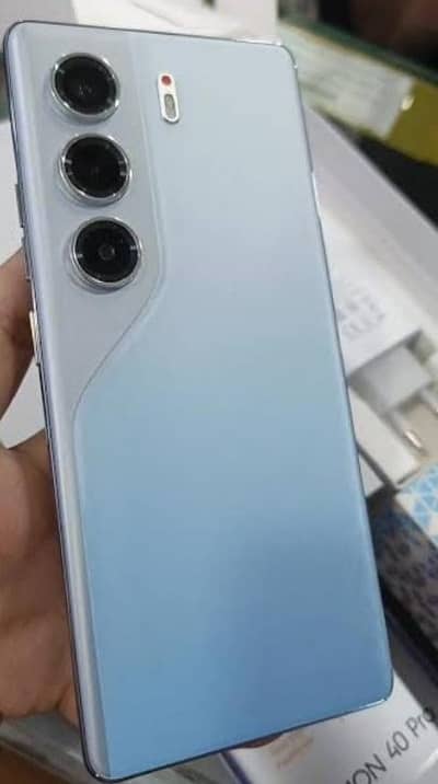 Tecno CAMON 40 Pro