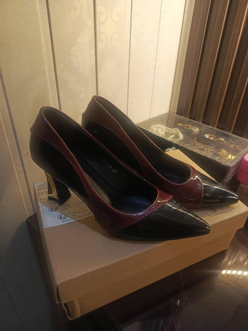 trendy heels 0