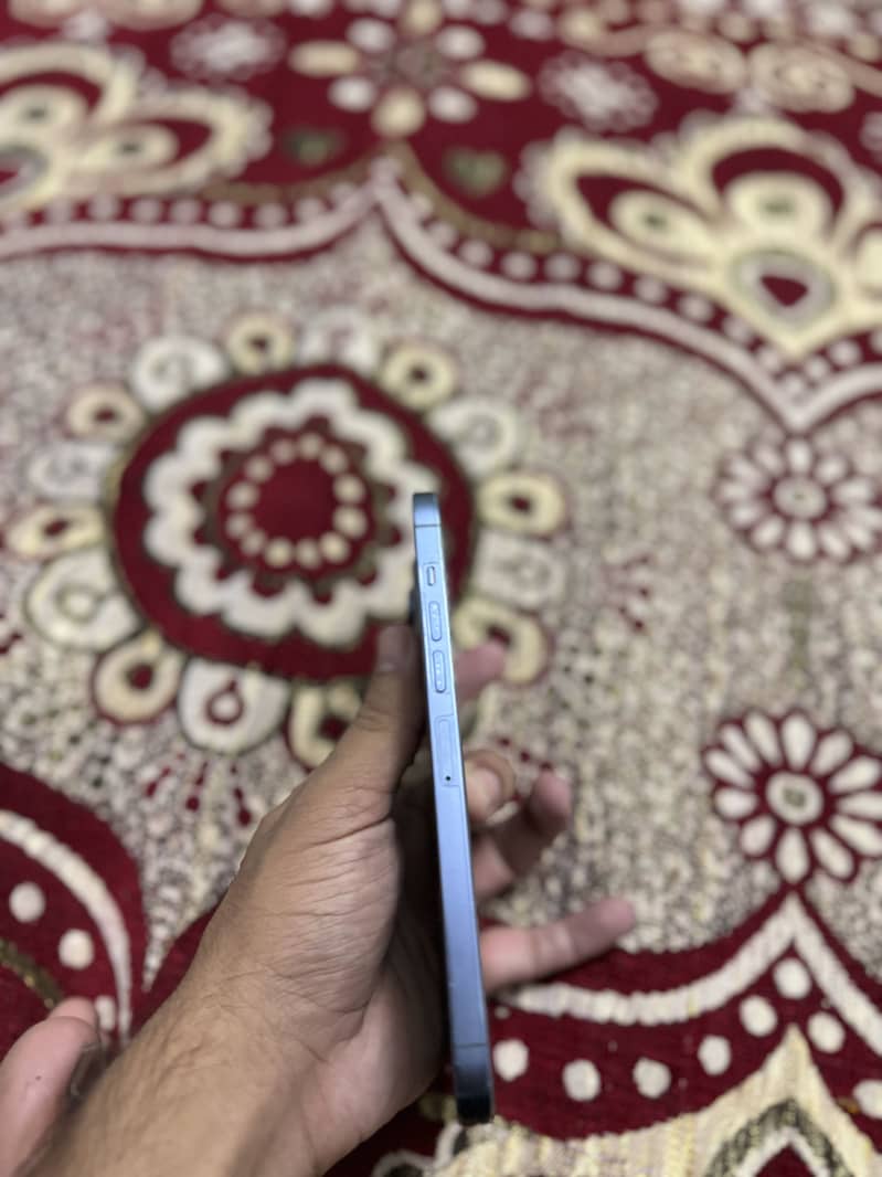 Apple iPhone 13 Pro Max 6