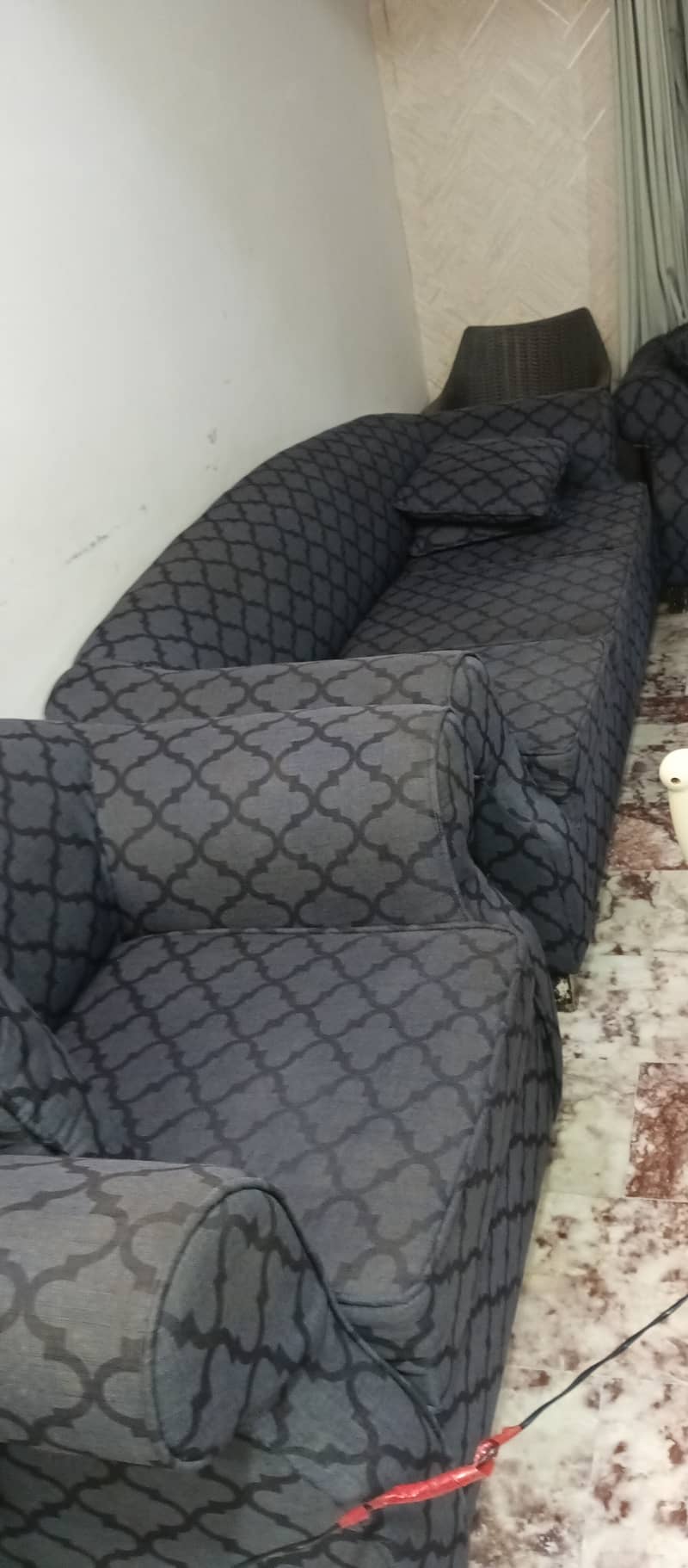 9 seater sofa 0