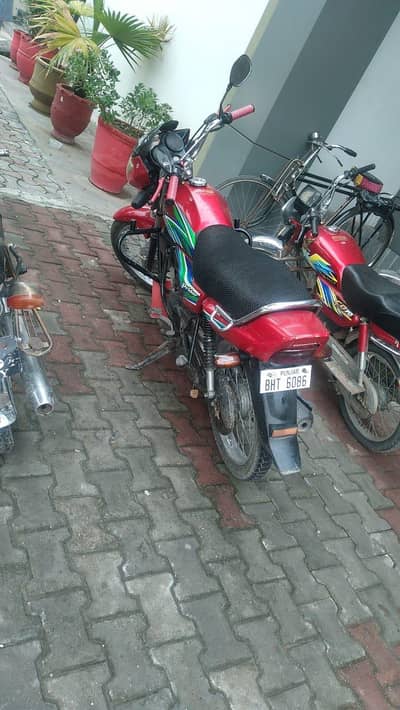 Honda prider 03435409219